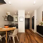 Brietartun - 2 Floors One Bedroom Apartment